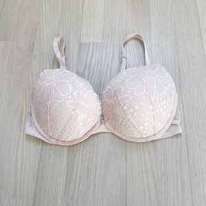 BUY 1 GET 1 FREE Victorias Secret 36c push up lace light pink bride bachelorette